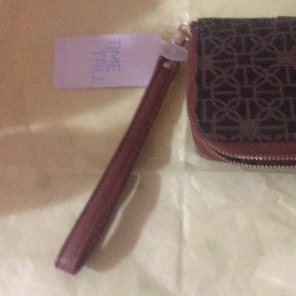 Wallet - Picture 2 of 3